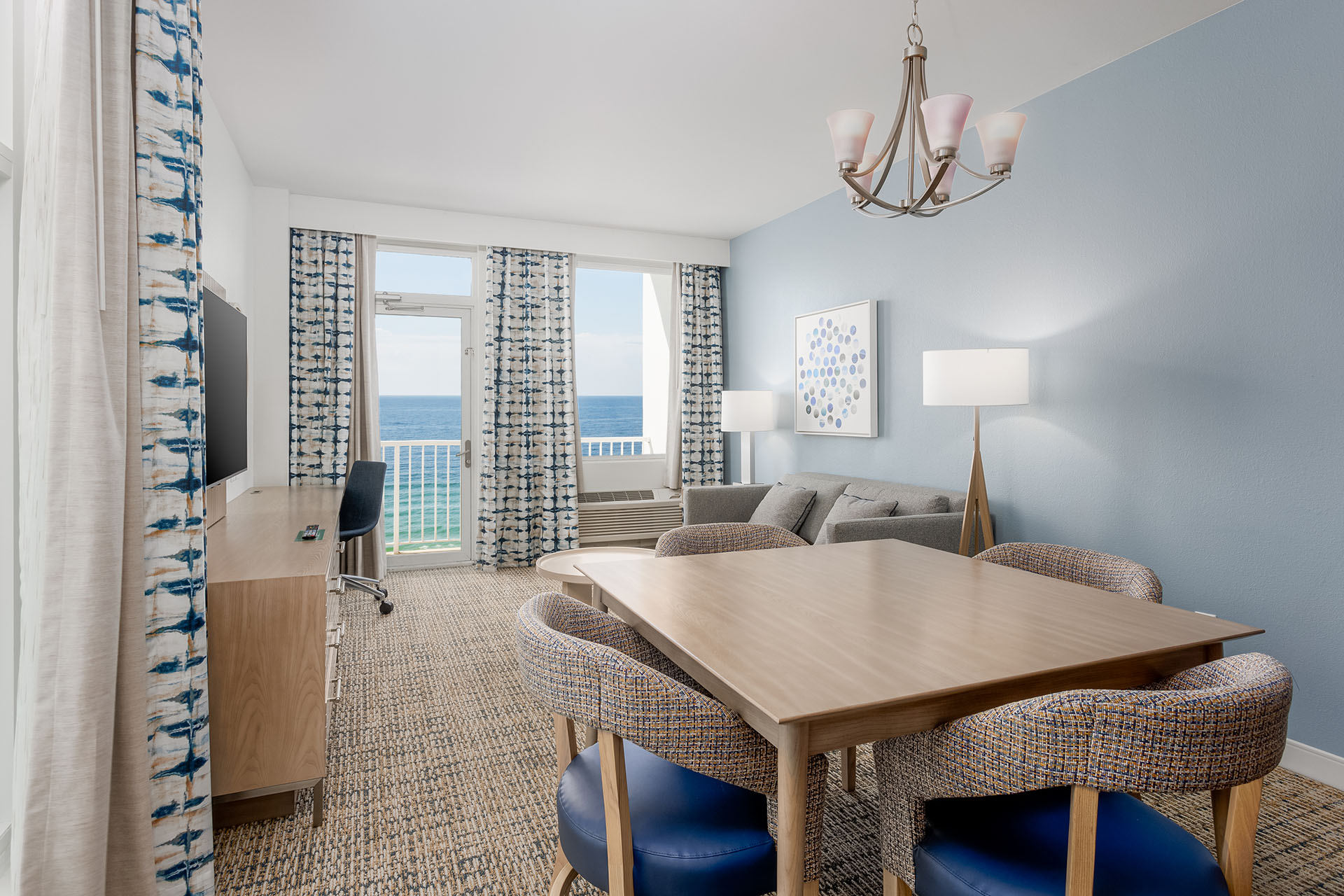 Family Suite at Holiday Inn Resort Pensacola Beach