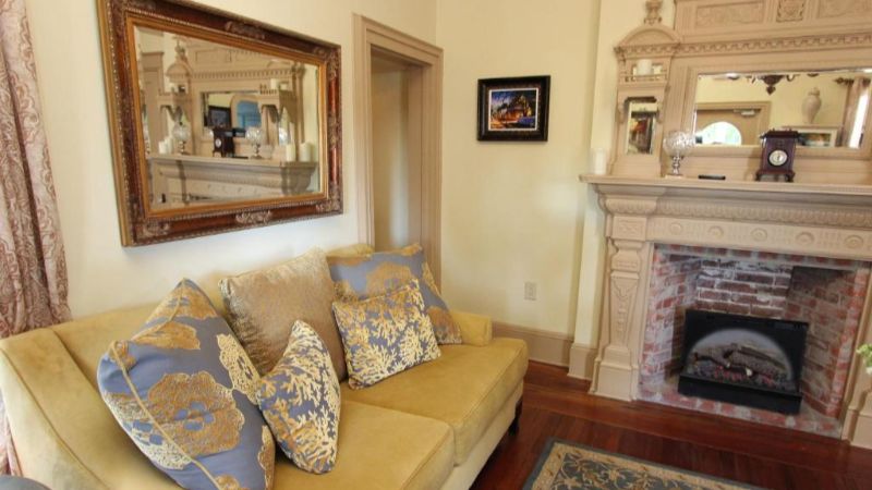 Private Spa Tub Suite at Bayfront Westcott House Bed and Breakfast