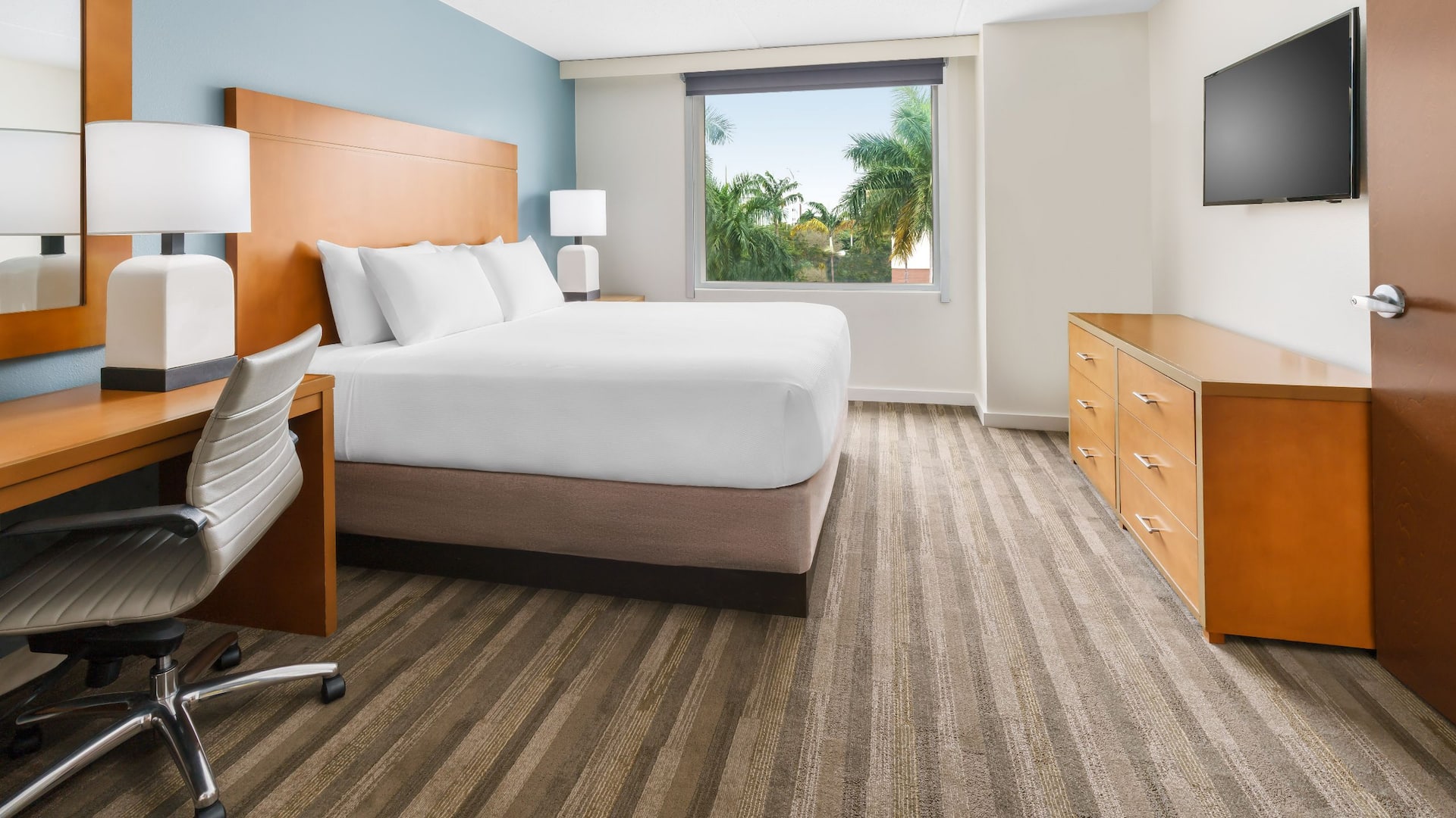 Two Bedroom Trio Suite at Hyatt House Fort Lauderdale Airport - South & Cruise Port