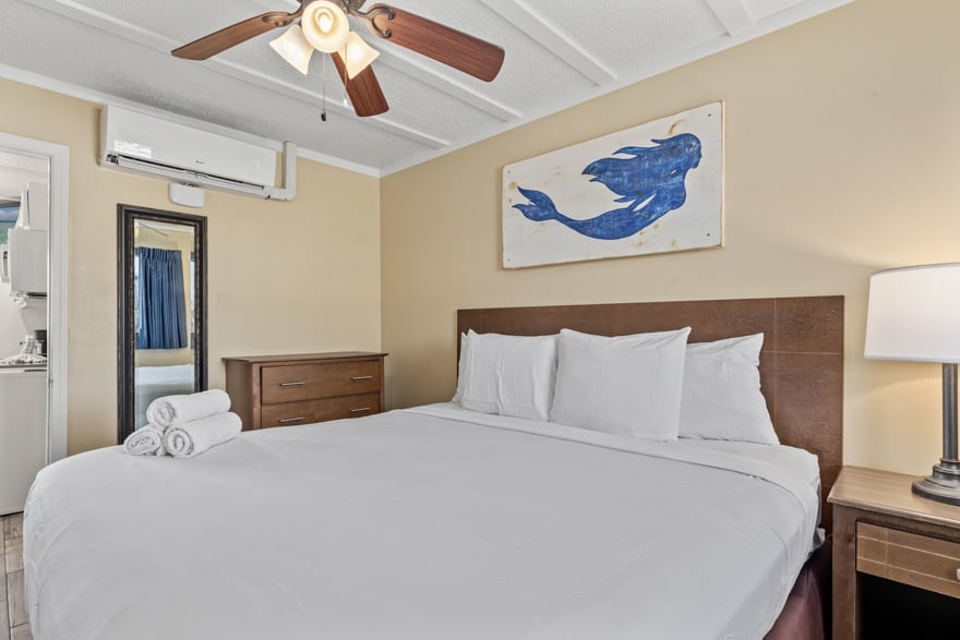 Two Bedroom Suite - Sleeps 8 at Sandpiper Beacon Beach Resort