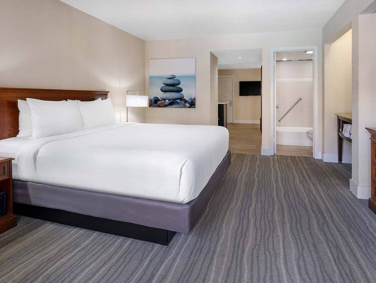 1 King Bed One-Bedroom Suite Pool View at Wyndham Boca Raton