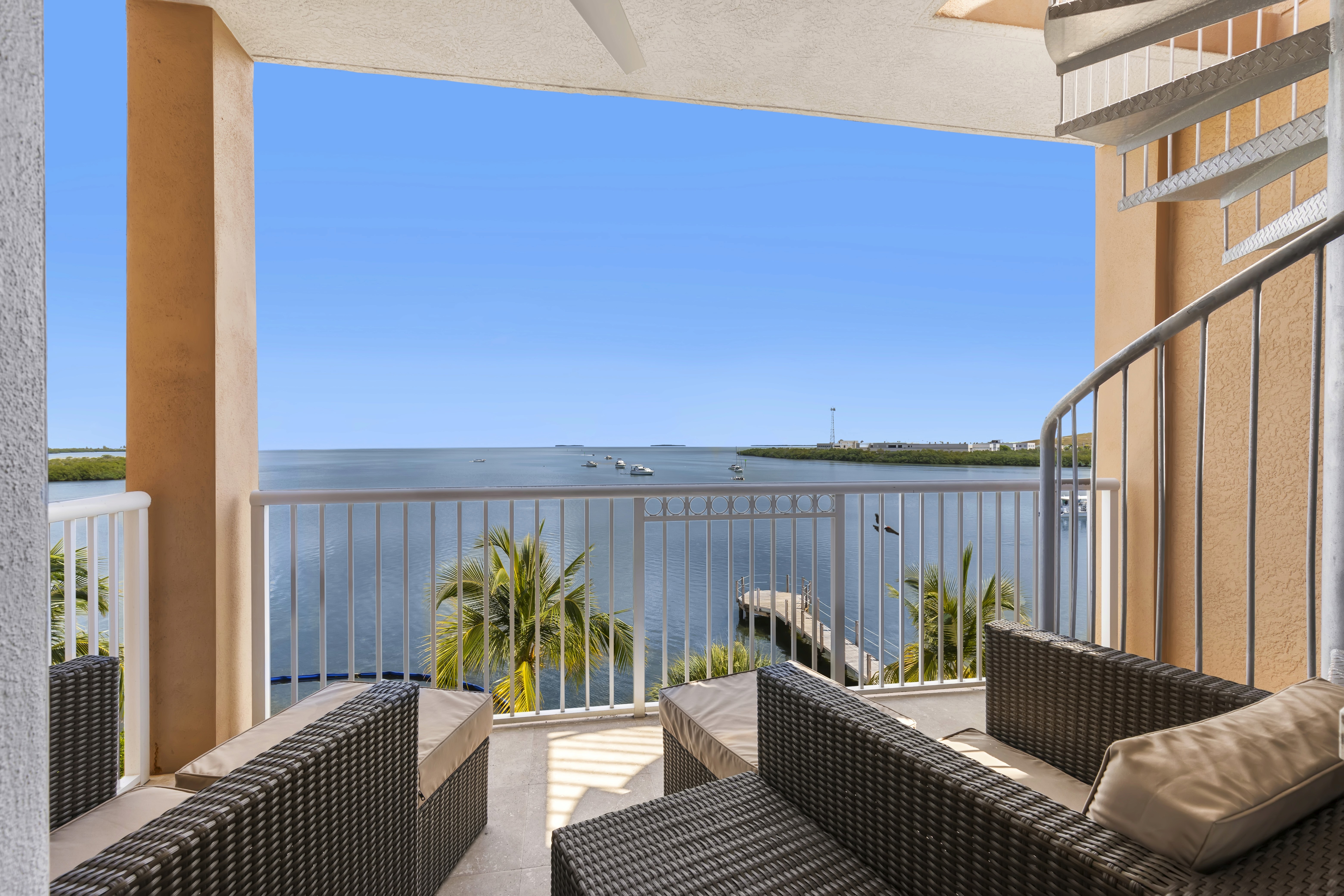 Pool View Three Bedroom Residence at Beachside Resort