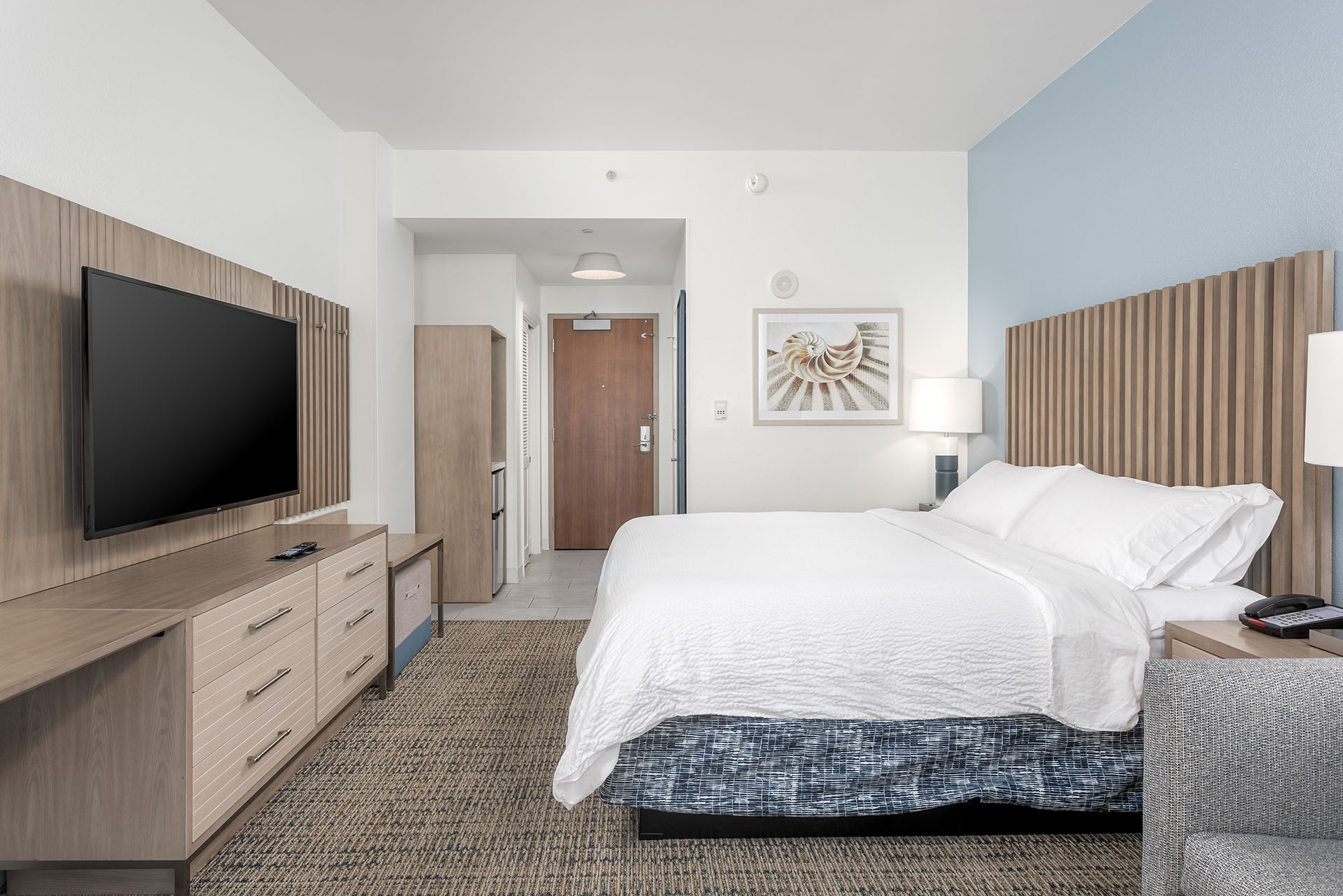 Inland King Bed at Holiday Inn Resort Pensacola Beach