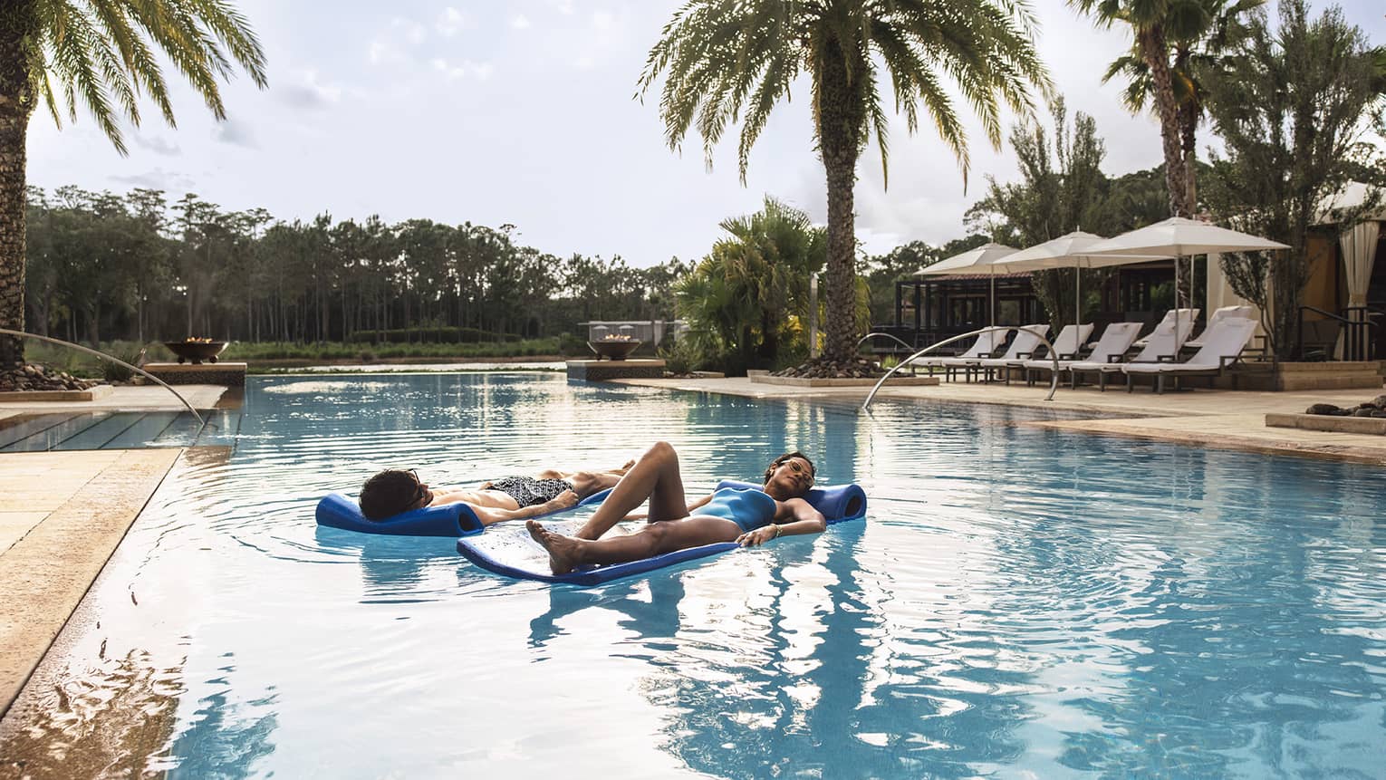 Couples Suite & Waterside Bungalow at Four Seasons Resort Orlando