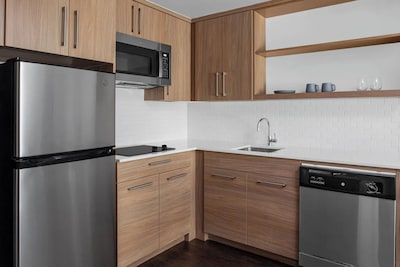 One Bedroom Suite at Element Tampa Midtown