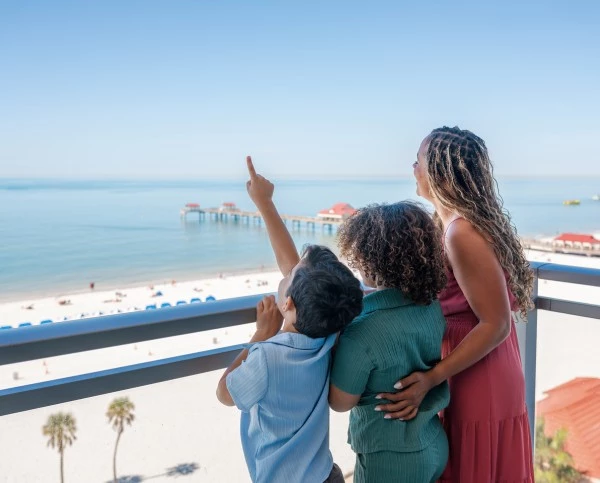 Coast a Little Longer Package at Wyndham Grand Clearwater Beach