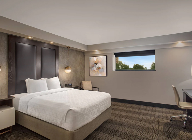 Queen Bed Guest Room at Hotel Duval