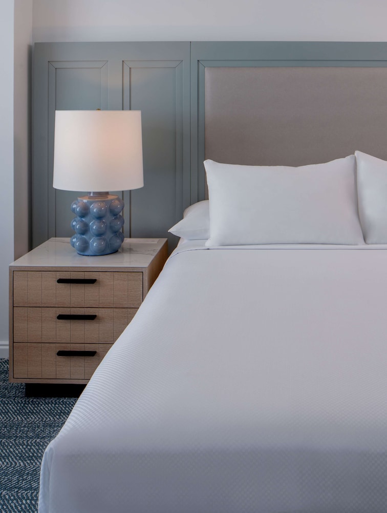 Room, 1 King Bed (Casita) — photo 3